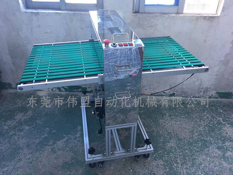 PVC膜片除塵機(jī)，PVC膜清潔機(jī)，PVC膜靜電除塵，PVC滾輪機(jī)